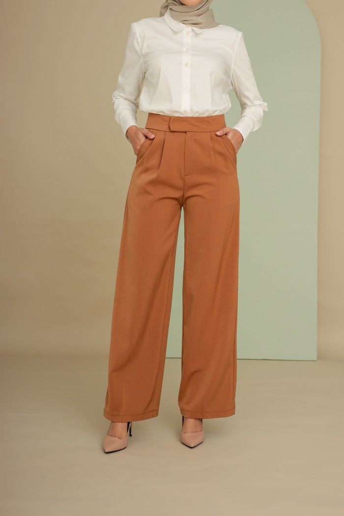 Belle Pants In Wood Brown