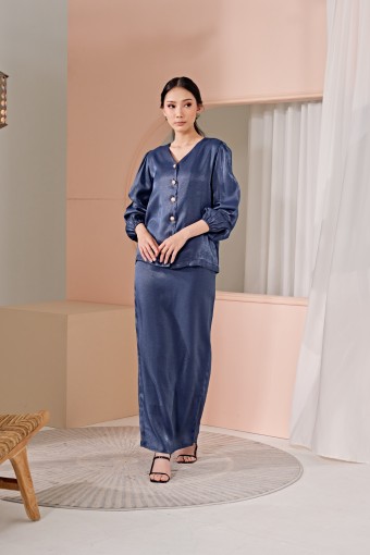 Azalea Kurung  In  Metallic Blue