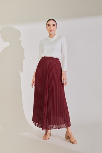 Izabella Skirt In Wine Red