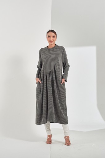 Naela Dress In Black