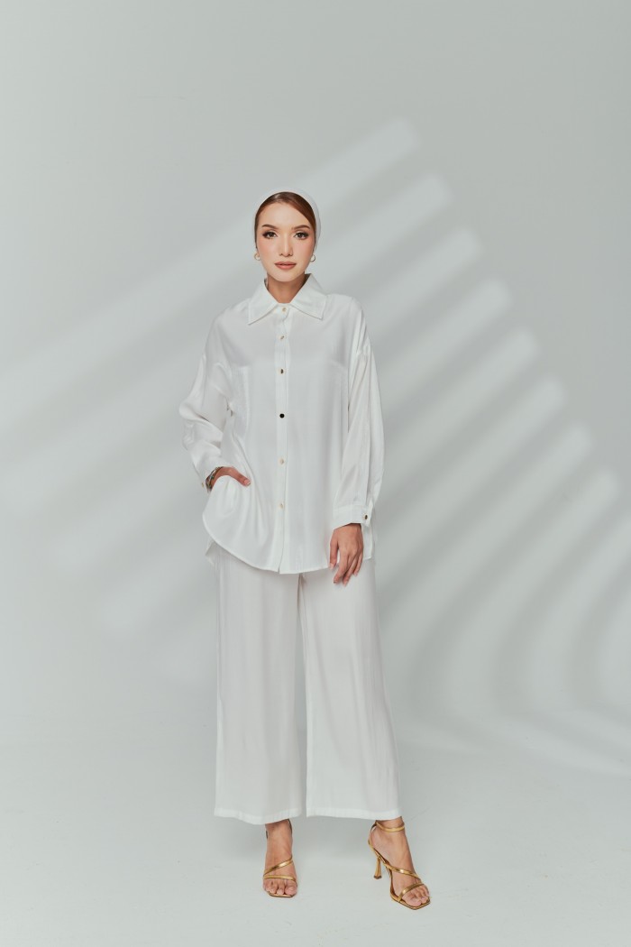 Nikita Set In Pearl