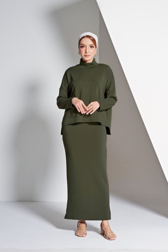 Lalisa Set In Moss Green