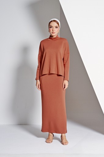 Lalisa Set In Rust Brick