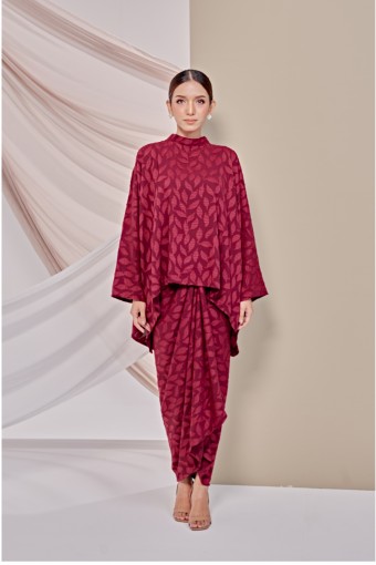 Ara Kurung In Ruby