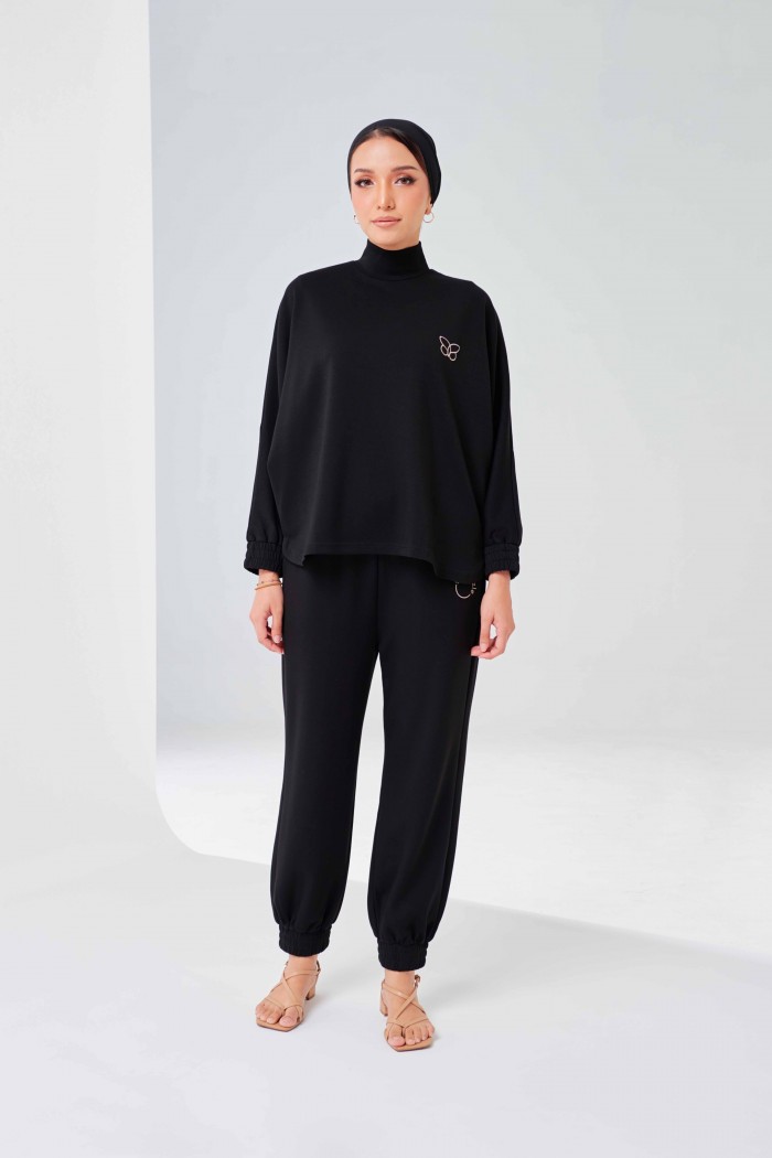 Ae-Ra Set (Jogger Pants) In Black