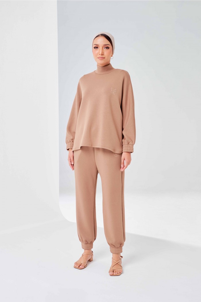 Ae-Ra Set (Jogger Pants) In Milk Coffee