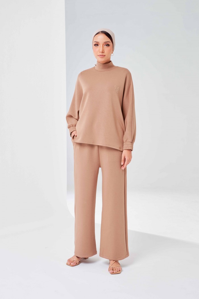 Ae-Ra Set (Straight Cut) In Milk Coffee