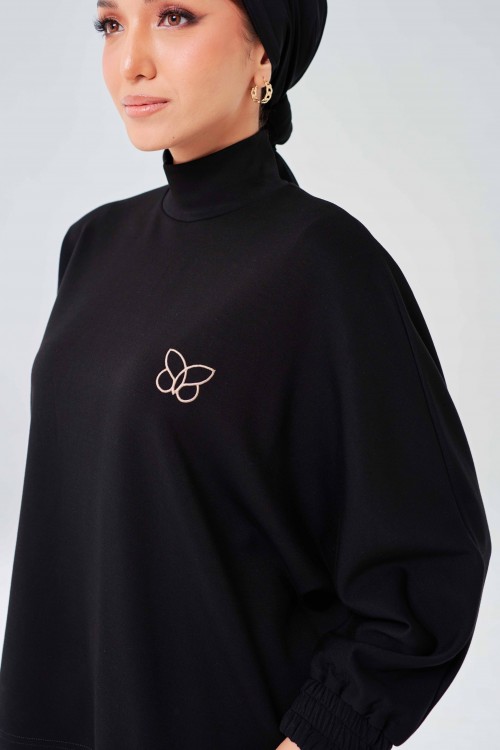 Ae-Ra Set (Straight Cut) In Black