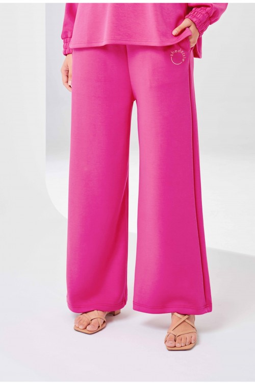 Ae-Ra Set (Straight Cut) In Hotpink