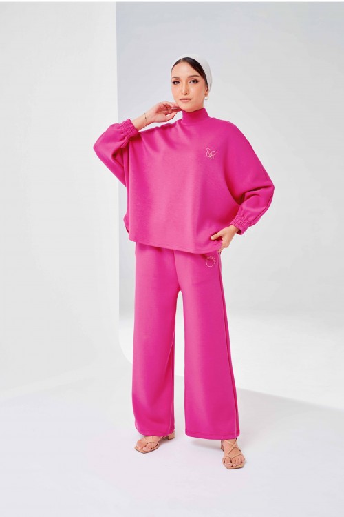 Ae-Ra Set (Straight Cut) In Hotpink