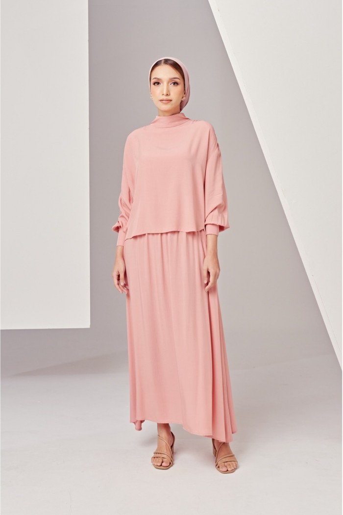Navea Set In Salmon