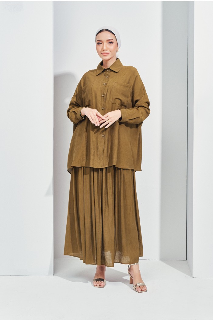 Alayna Set In Dark Khaki