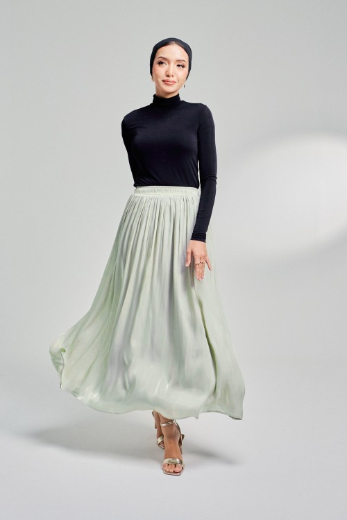 Liara Skirt In Light Sage