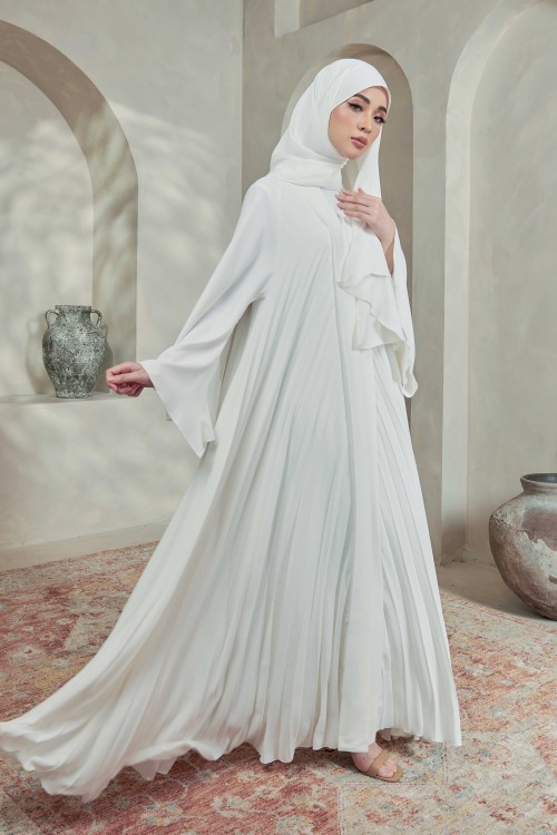 El-Noura In White