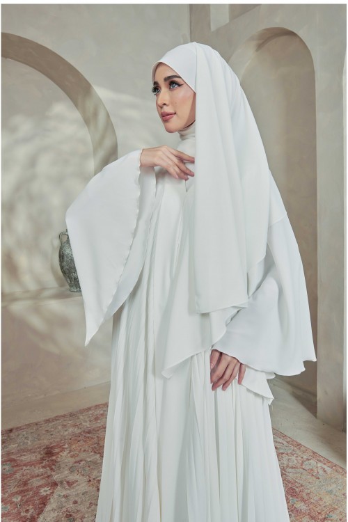 El-Noura In White