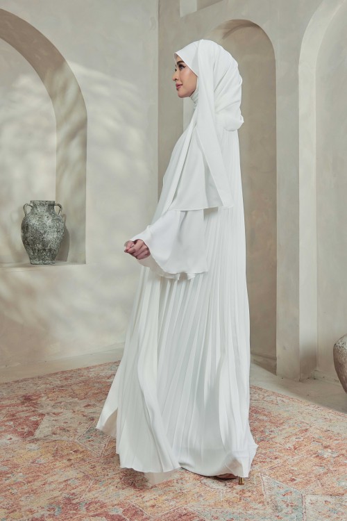 El-Noura In White