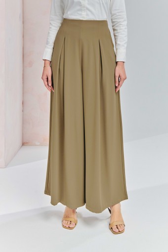 Averie Pants In Tan Brown