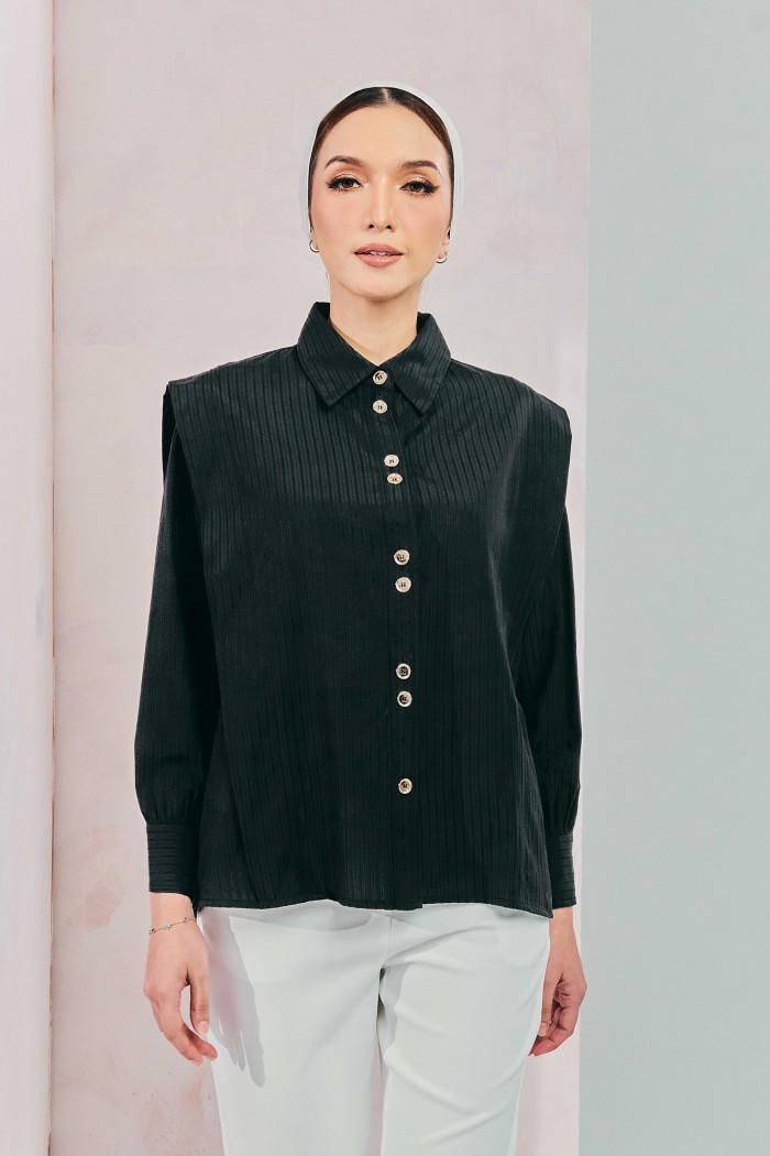Deluna Top In Black