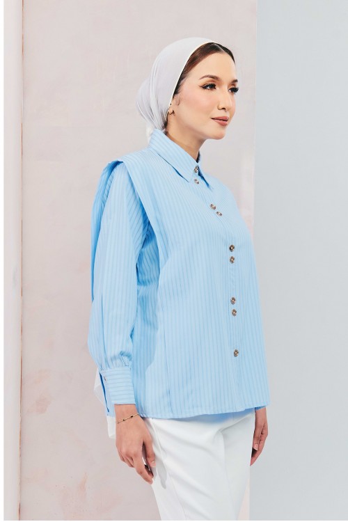 Deluna Top In Light Blue