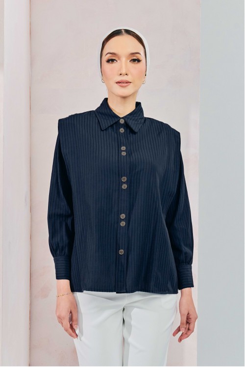 Deluna Top In Navy Blue