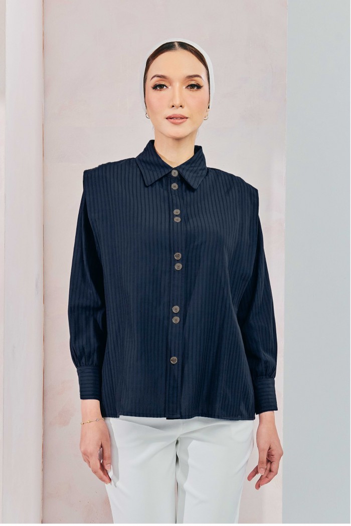 Deluna Top In Navy Blue