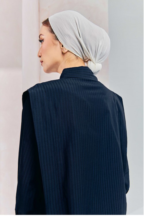 Deluna Top In Navy Blue