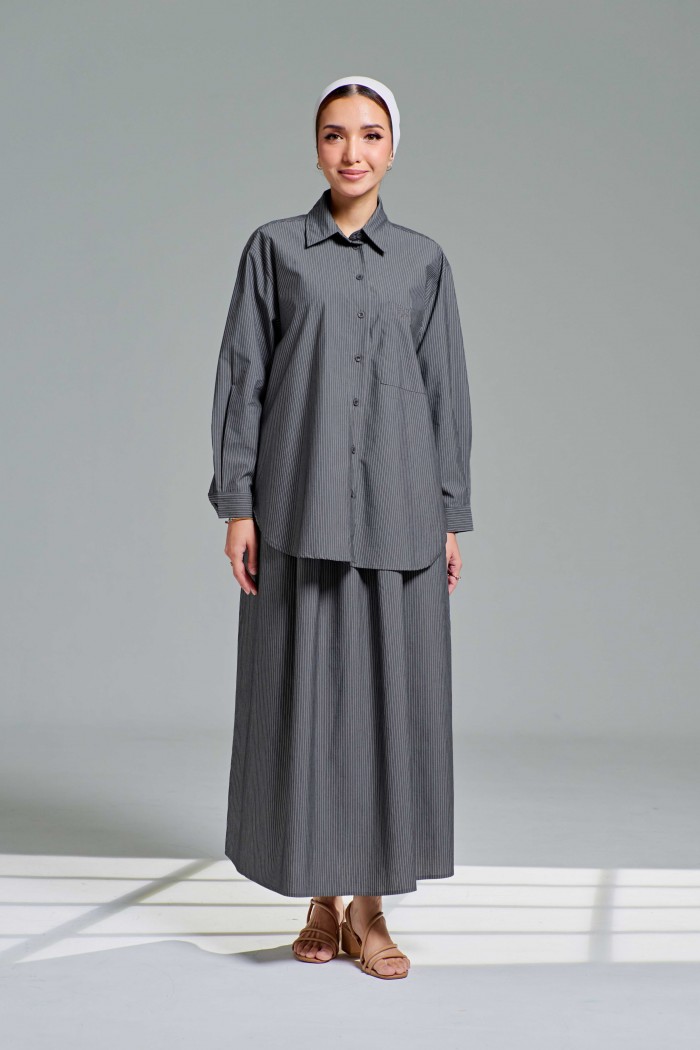 Kaela Set In Charcoal Gray