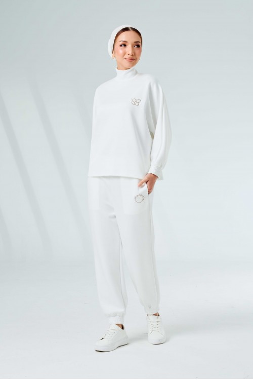 Ae-Ra Set (Jogger Pants) In Snow