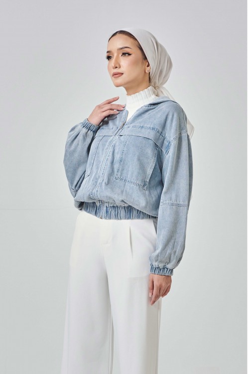 Kylie Denim Jacket In Light Blue