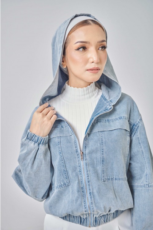 Kylie Denim Jacket In Light Blue