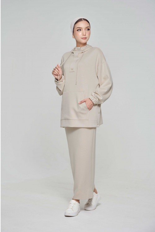 Youna Pullover With Skirt Cookie Dough
