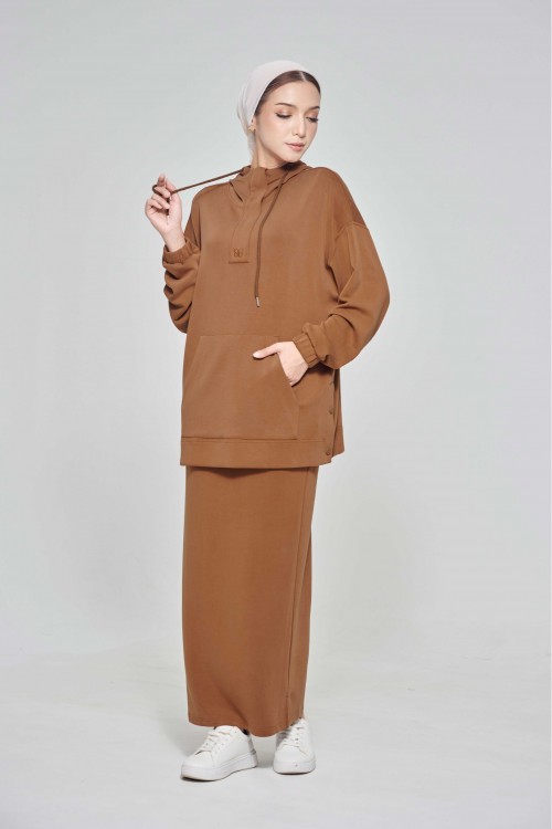Youna Pullover With Skirt In Sepia Brown