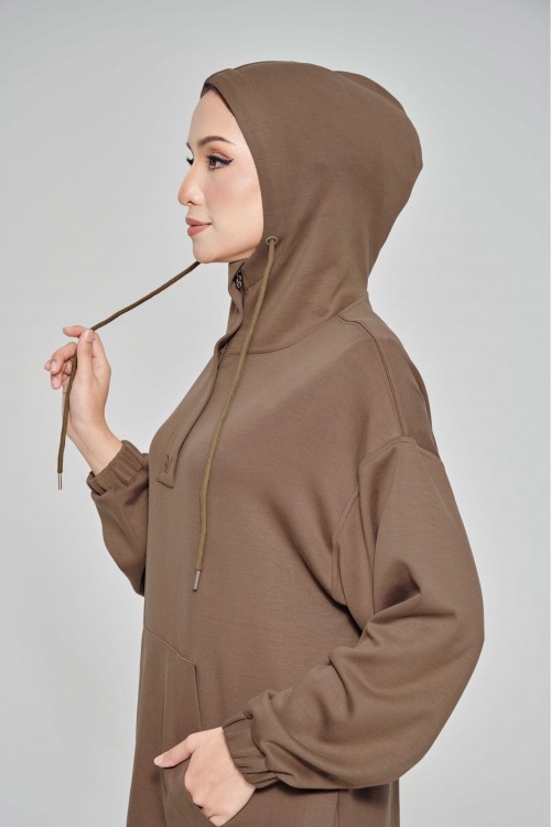 Youna Pullover With Skirt In Umber Brown