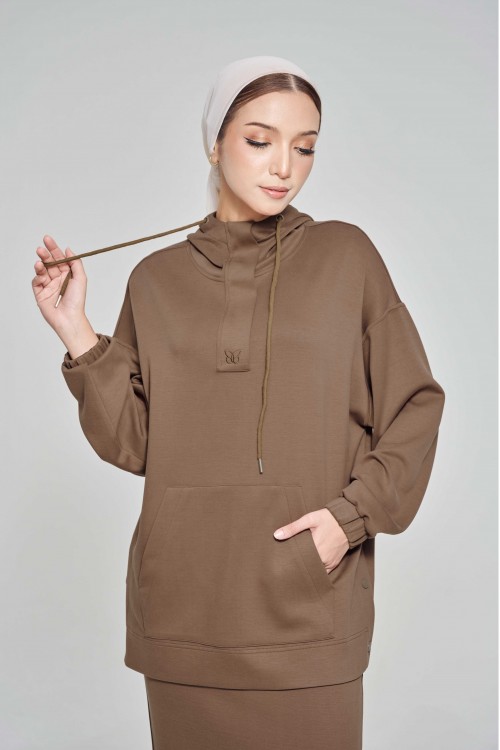 Youna Pullover With Skirt In Umber Brown