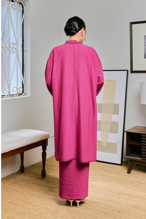 Kirana In Kalas (Hotpink)