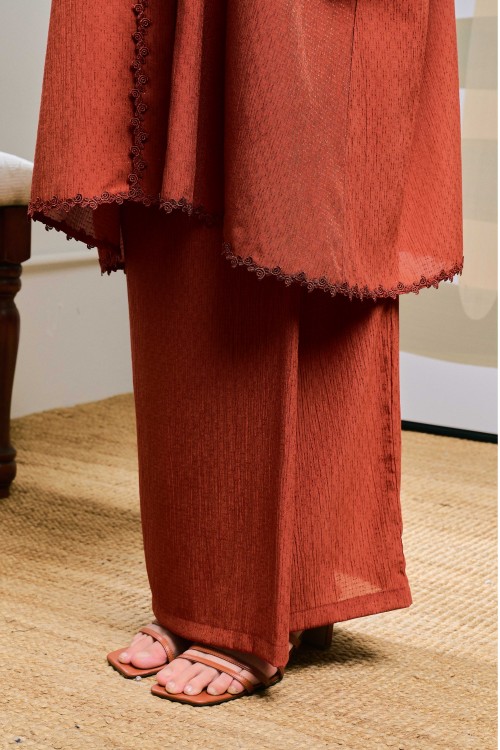 Kirana In Luruh (Brick Orange)