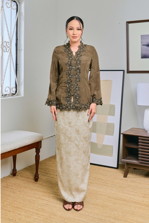 Ratu In Cengkih (Dark Brown)