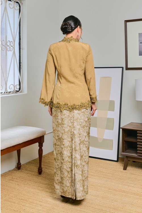 Ratu In Kencana (Golden Brown)