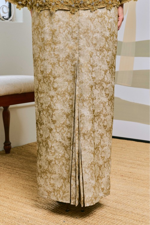 Ratu In Kencana (Golden Brown)