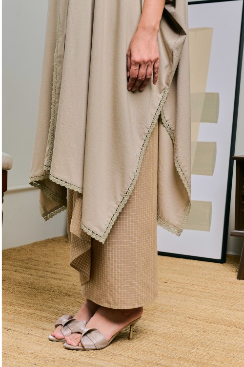 Purnama In Tanah (Tan Brown)