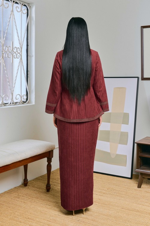 Jasmin In Dewangga (Dark Maroon)