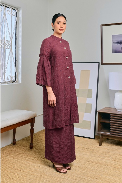 Chempaka In Dewangga (Mahogany)