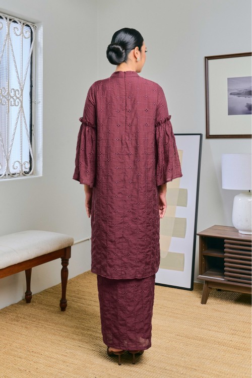 Chempaka In Dewangga (Mahogany)