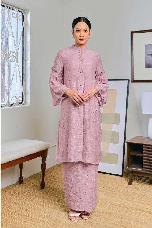 Chempaka In Kayas (Dusty Pink)