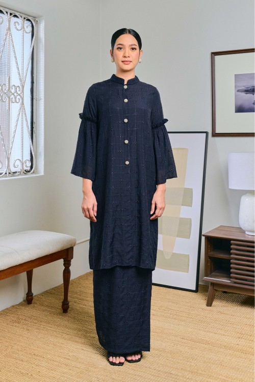 Chempaka In Nilakandi (Dark Blue)