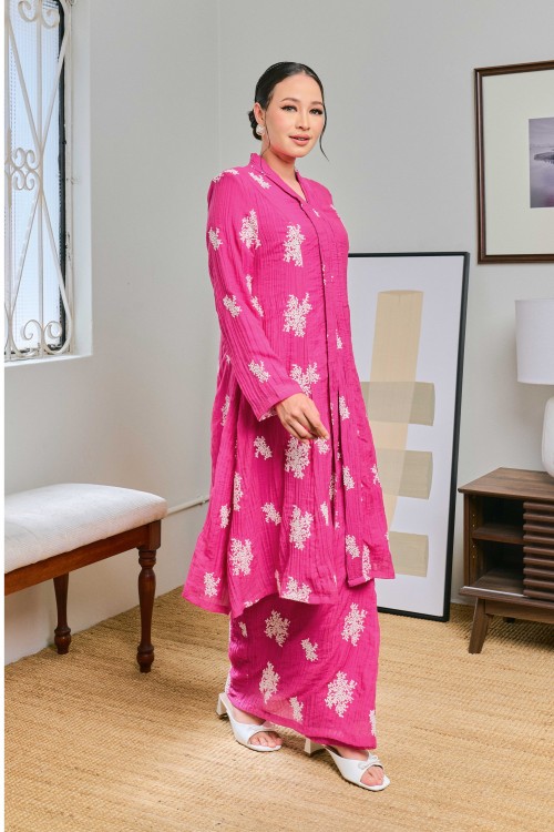 Delima In Kalas (Hotpink)