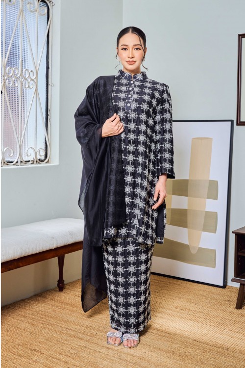 Kaseh In Langking (Black)