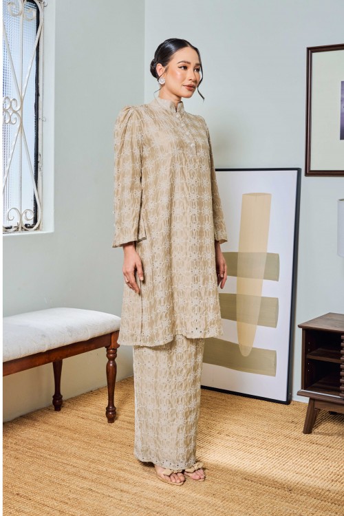 Kaseh In Tanah (Nude Brown)