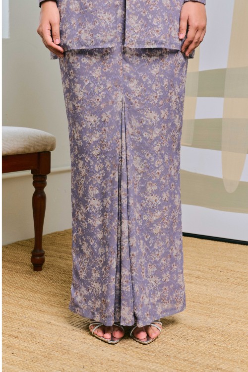 Maryam In Gandaria (Heather Purple)