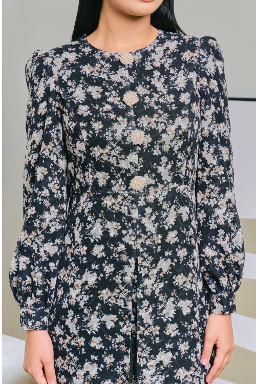 Maryam In Langking (Black)